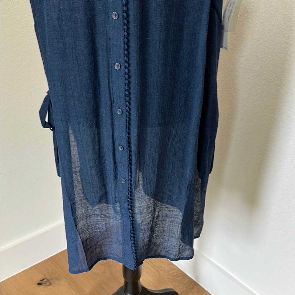 NWT- Sleeveless Navy Button-Down Tunic - Picture 9 of 14